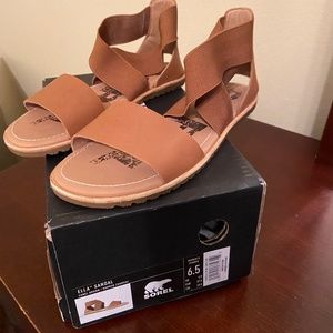 Sorel brown Cross Strap Sandals Sz 6.5.